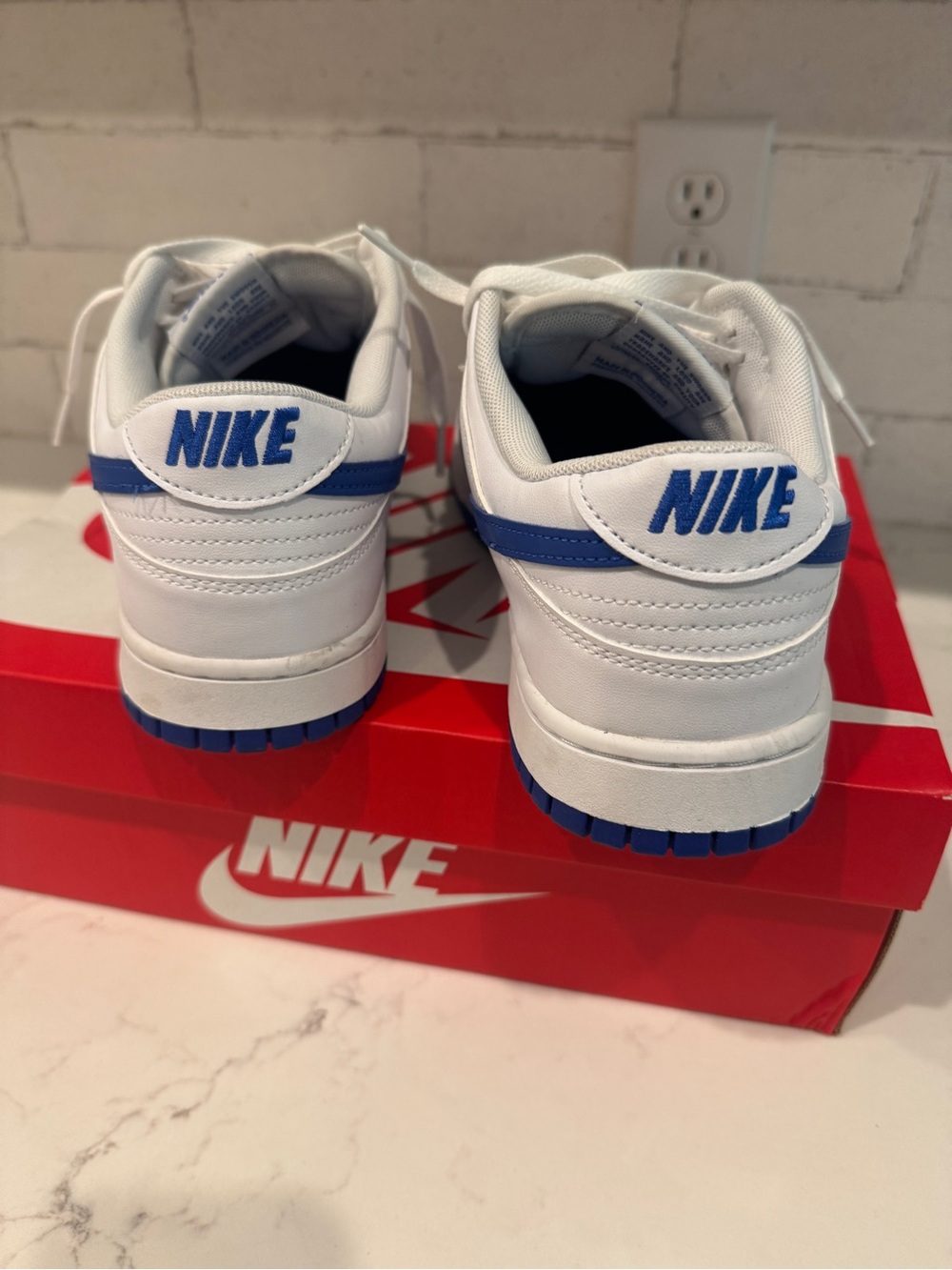 Size 10.5 - Nike Dunk Low Retro White Hyper Royal DV0831 104 - Picture 3 of 9